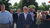 VUČEVIĆ ZAPOČEO OBILAZAK OKRUGA U SRBIJI: Bez jakog SNS-a, nema jake Srbije (VIDEO) VUČEVIĆ ZAPOČEO OBILAZAK OKRUGA U SRBIJI: Bez jakog SNS-a, nema jake Srbije (VIDEO)