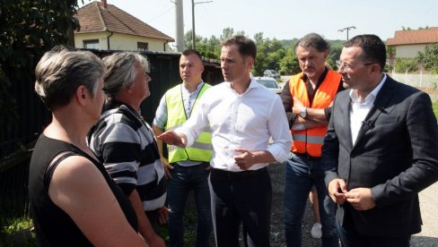 МАЛИ: Свака оштећена кућа биће обновљена, новца има за све МАЛИ: Свака оштећена кућа биће обновљена, новца има за све