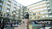 ПУКЛА ЉУБАВ БЛОКАДЕРА ФОТЕЉАША И ПРОФЕСОРА: Сада ни Телетабиси неће да учествују на блокадерској листи