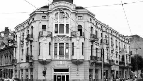 FELJTON - PARTIJSKA GILJOTINA ZA PROMENU ISTORIJE: Partijski rituali zatajili u muzeju grada Beograda FELJTON - PARTIJSKA GILJOTINA ZA PROMENU ISTORIJE: Partijski rituali zatajili u muzeju grada Beograda