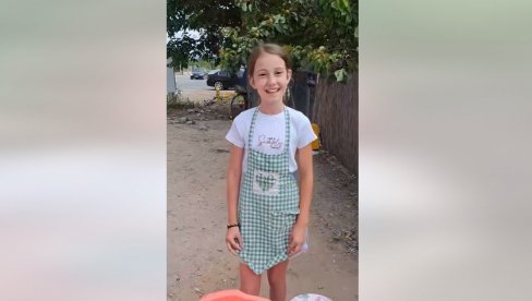 НИНА ПРОДАЈЕ КРОФНЕ ЈОШ ДАНАС, А ОНДА ИДЕ СА ТАТОМ У МОСКВУ: Огласила се мајка девојчице која је дигла Србију на ноге НИНА ПРОДАЈЕ КРОФНЕ ЈОШ ДАНАС, А ОНДА ИДЕ СА ТАТОМ У МОСКВУ: Огласила се мајка девојчице која је дигла Србију на ноге