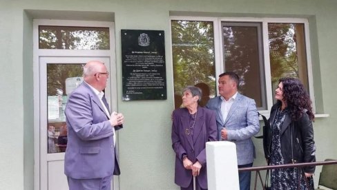 ZA PRAZNIK I SPOMEN-PLOČA DR HERCOGU: Vidovdanska liturgija u hramu u Banatskom Karađorđevu (FOTO)