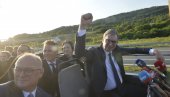 VREME JE DA GLEDAMO U BUDUĆNOST, RADIMO, GRADIMO JE Vučić objavio snimak - Na primeru obilaznice vidi se koliko je Srbija ojačala (VIDEO)