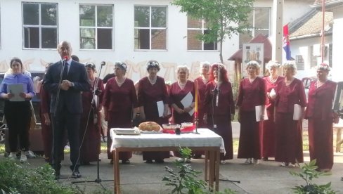 MOLITVA ZA STRADALE RATNIKE: U Mišićevu kod Subotice obeležen Vidovdan MOLITVA ZA STRADALE RATNIKE: U Mišićevu kod Subotice obeležen Vidovdan