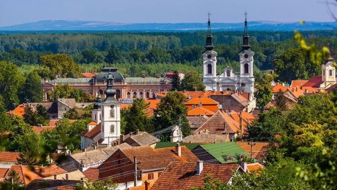 KORNELIJU STANKOVIĆU U SPOMEN: U Sremskim Karlovcima počinje 31. škola crkvenog pojanja KORNELIJU STANKOVIĆU U SPOMEN: U Sremskim Karlovcima počinje 31. škola crkvenog pojanja