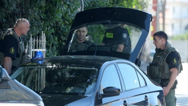 ДРАМА У ХРВАТСКОЈ: Дојава о бомбама стигла путем мејла, полиција на ногама ДРАМА У ХРВАТСКОЈ: Дојава о бомбама стигла путем мејла, полиција на ногама
