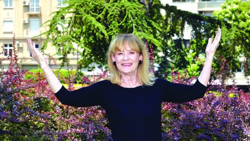 INTERVJU - HTELA BIH PO SVOM DA ŽIVIM DO KRAJA ŽIVOTA: Zlata Numanagić o serijama Igra sudbine, Lako je Raletu, Srećni ljudi... INTERVJU - HTELA BIH PO SVOM DA ŽIVIM DO KRAJA ŽIVOTA: Zlata Numanagić o serijama Igra sudbine, Lako je Raletu, Srećni ljudi...