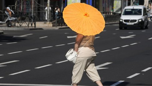 VISOKE TEMPERATURE UZIMAJU DANAK: Tokom dve sedmice preminulo najmanje 100 ljudi zbog vrućine