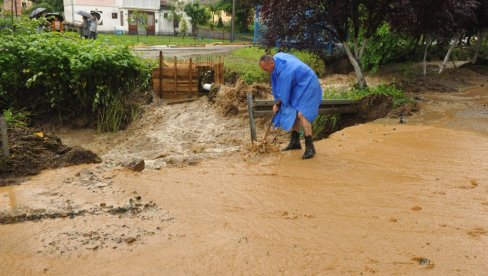 IZ REBALANSA 80 MILIONA: Vrnjčani otklanjaju posledice nedavnih poplava IZ REBALANSA 80 MILIONA: Vrnjčani otklanjaju posledice nedavnih poplava