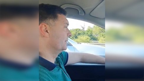 BAŠ GA BRIGA ZA ZAKON: Zelenović pokazao bahatost - bez vezivanja sigurnosnog pojasa vozi auto-putem (VIDEO) BAŠ GA BRIGA ZA ZAKON: Zelenović pokazao bahatost - bez vezivanja sigurnosnog pojasa vozi auto-putem (VIDEO)