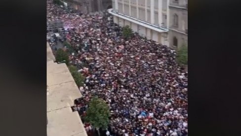 СНИМАК ИЗ ФРАНЦУСКЕ: Протест у Нантеру окупио велики број људи (ВИДЕО)