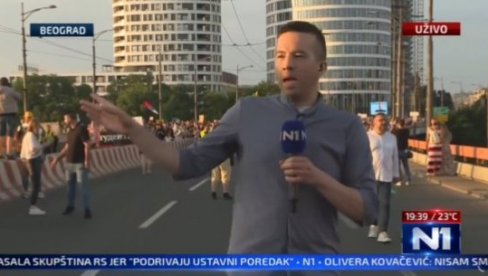 TREŠTI MUZIKA: Deca ubijena, a na protestu - žurka (VIDEO) TREŠTI MUZIKA: Deca ubijena, a na protestu - žurka (VIDEO)