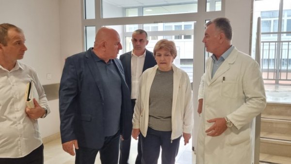 ОТВАРА ВРАТА ЗА НЕКОЛИКО МЕСЕЦИ: Лозница добија нову болницу, хируршко-гинеколошки блок (ФОТО) ОТВАРА ВРАТА ЗА НЕКОЛИКО МЕСЕЦИ: Лозница добија нову болницу, хируршко-гинеколошки блок (ФОТО)