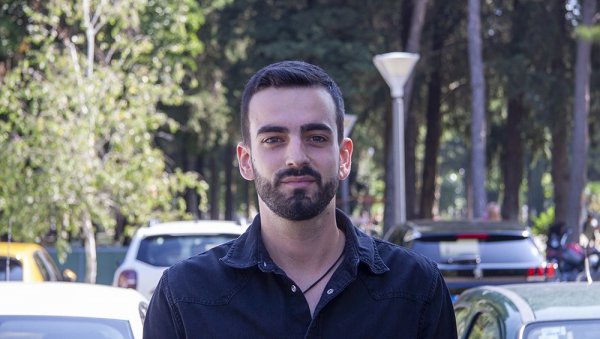 ИСТОРИЧАР ЛАЗАР РАДАН ОБЈАВИО СВОЈУ ПРВУ КЊИГУ Невесињска пушка на историјски начин ИСТОРИЧАР ЛАЗАР РАДАН ОБЈАВИО СВОЈУ ПРВУ КЊИГУ Невесињска пушка на историјски начин