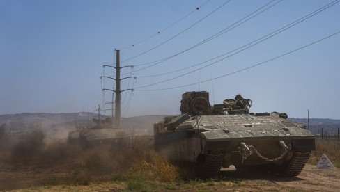 ИЗРАЕЛСКА ВОЈСКА УШЛА УНУТАР ПОЈАСА ГАЗЕ: Хамаса тврди да су припадници ИДФ побегли трчећи (ВИДЕО) ИЗРАЕЛСКА ВОЈСКА УШЛА УНУТАР ПОЈАСА ГАЗЕ: Хамаса тврди да су припадници ИДФ побегли трчећи (ВИДЕО)