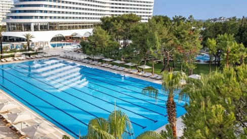 NA PLAŽI, U LARI, ČUVENOM ANTALIJSKOM LETOVALIŠTU: Jedan od ubedljivo najboljih hotela po svakom pitanju NA PLAŽI, U LARI, ČUVENOM ANTALIJSKOM LETOVALIŠTU: Jedan od ubedljivo najboljih hotela po svakom pitanju