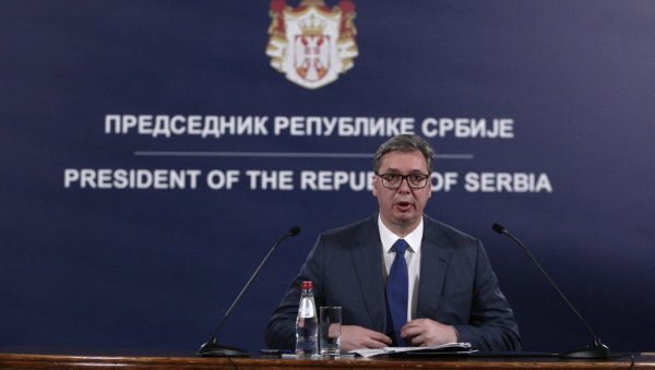 ВУЧИЋ СЕ ОБРАТИО ЈАВНОСТИ: У току је етничко чишћење Срба на КиМ, почело је у Штрпцу (ВИДЕО) ВУЧИЋ СЕ ОБРАТИО ЈАВНОСТИ: У току је етничко чишћење Срба на КиМ, почело је у Штрпцу (ВИДЕО)