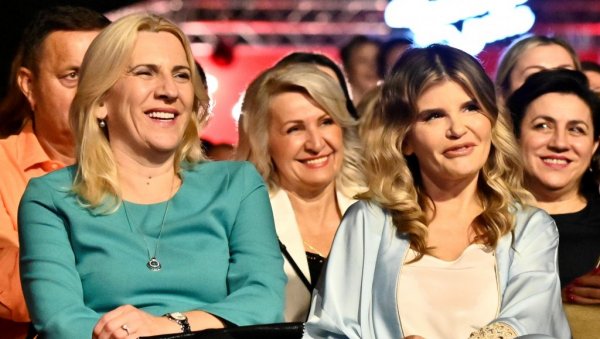 НОЋ ЗА ПАМЋЕЊЕ: Отворен 3. по реду Бања Лука Фест НОЋ ЗА ПАМЋЕЊЕ: Отворен 3. по реду Бања Лука Фест