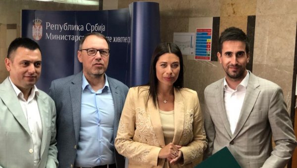 ПОТПИСАН УГОВОР: Сомбор добио средства за уклањање дивље депоније у Бездану ПОТПИСАН УГОВОР: Сомбор добио средства за уклањање дивље депоније у Бездану