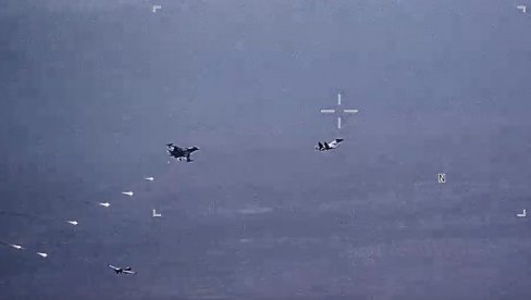 POGLEDAJTE - OSVANUO REDAK, NEMONTIRAN VIDEO SUSRETA AMERIČKE I RUSKE LETELICE: Kako ruski Su-34 napada američki dron MQ-9 Reaper (VIDEO) POGLEDAJTE - OSVANUO REDAK, NEMONTIRAN VIDEO SUSRETA AMERIČKE I RUSKE LETELICE: Kako ruski Su-34 napada američki dron MQ-9 Reaper (VIDEO)