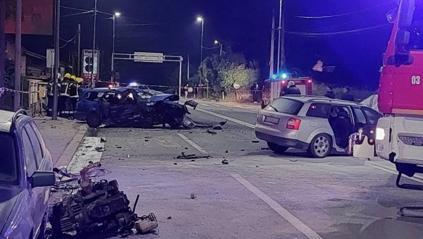 „НОВОСТИ“ САЗНАЈУ - НОВЕ БЕЗБЕДНОСНЕ МЕРЕ НА ПУТУ СМРТИ: Три лица из Крушевца погинула су овде крајем јуна „НОВОСТИ“ САЗНАЈУ - НОВЕ БЕЗБЕДНОСНЕ МЕРЕ НА ПУТУ СМРТИ: Три лица из Крушевца погинула су овде крајем јуна