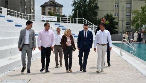 OBNOVLJENI KRUŠEVAČKI BAZENI: MDULS u rekonstrukciju uložio 22,4 miliona dinara OBNOVLJENI KRUŠEVAČKI BAZENI: MDULS u rekonstrukciju uložio 22,4 miliona dinara