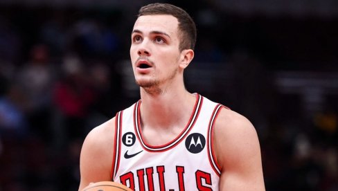 MEGINI TORNJEVI U REKETU ZVEZDE: Simonović blizu Kališa, Petrušev sve dalje od NBA MEGINI TORNJEVI U REKETU ZVEZDE: Simonović blizu Kališa, Petrušev sve dalje od NBA