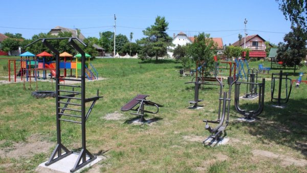 ЗА ЗДРАВИЈЕ ГРАЂАНЕ: Колут добио теретану на отвореном ЗА ЗДРАВИЈЕ ГРАЂАНЕ: Колут добио теретану на отвореном