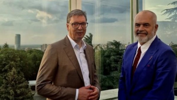 ПРЕДСЕДНИК ВУЧИЋ СЕ САСТАО СА ЕДИЈЕМ РАМОМ: Састанак са премијером Албаније одржан у Вили Мир (ФОТО) ПРЕДСЕДНИК ВУЧИЋ СЕ САСТАО СА ЕДИЈЕМ РАМОМ: Састанак са премијером Албаније одржан у Вили Мир (ФОТО)