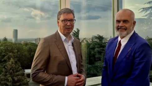 ПРЕДСЕДНИК ВУЧИЋ СЕ САСТАО СА ЕДИЈЕМ РАМОМ: Састанак са премијером Албаније одржан у Вили Мир (ФОТО) ПРЕДСЕДНИК ВУЧИЋ СЕ САСТАО СА ЕДИЈЕМ РАМОМ: Састанак са премијером Албаније одржан у Вили Мир (ФОТО)