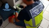 DRŽAVLJANIN SRBIJE UHAPŠEN NA IBICI: Nosio čak 10 kila kokaina u koferu DRŽAVLJANIN SRBIJE UHAPŠEN NA IBICI: Nosio čak 10 kila kokaina u koferu