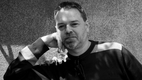 ПРЕМИНУО СРЂАН КОЉЕВИЋ: Српски редитељ и сценариста изгубио битку с тешком болешћу ПРЕМИНУО СРЂАН КОЉЕВИЋ: Српски редитељ и сценариста изгубио битку с тешком болешћу