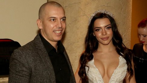 POSLE POROĐAJA OBJAVILA FOTOGRAFIJU: Topalkova Helena prvi put pokazala muža POSLE POROĐAJA OBJAVILA FOTOGRAFIJU: Topalkova Helena prvi put pokazala muža
