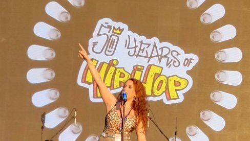 TREĆA, LUDA SUBOTNJA NOĆ: Žestoki ritmovi večeras na Festivalu Exit na Petrovaradinskoj tvrđavi (FOTO) TREĆA, LUDA SUBOTNJA NOĆ: Žestoki ritmovi večeras na Festivalu Exit na Petrovaradinskoj tvrđavi (FOTO)