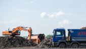 PRVA FAZA RADOVA: Počinje sanacija zatvorene divlje zrenjaninske deponije (FOTO) PRVA FAZA RADOVA: Počinje sanacija zatvorene divlje zrenjaninske deponije (FOTO)