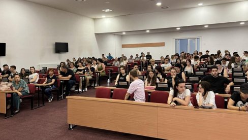 LETO NA ZAKINTOSU I KRFU: Opština Obrenovac nagradila najbolje đake i studente LETO NA ZAKINTOSU I KRFU: Opština Obrenovac nagradila najbolje đake i studente