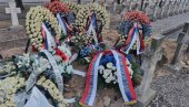 ГАШИЋ ОБИШАО ГРОБ ДЕДЕ ЂОРЂА: Био је велики човек, родољуб, поносио се српским наслеђем ГАШИЋ ОБИШАО ГРОБ ДЕДЕ ЂОРЂА: Био је велики човек, родољуб, поносио се српским наслеђем
