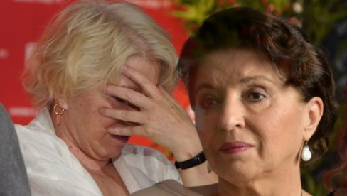 ŽIVEĆEŠ ZAUVEK, VOLIM TE Mirjana Karanović neutešna zbog gubitka - preminuo je u 56. godini (FOTO) ŽIVEĆEŠ ZAUVEK, VOLIM TE Mirjana Karanović neutešna zbog gubitka - preminuo je u 56. godini (FOTO)
