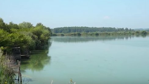 PTICE I KRIVOLOVCI PUSTOŠE RIBNJAK U PRNJAVORU: Već nekoliko godina u stečaju zbog brojnih potraživanja PTICE I KRIVOLOVCI PUSTOŠE RIBNJAK U PRNJAVORU: Već nekoliko godina u stečaju zbog brojnih potraživanja