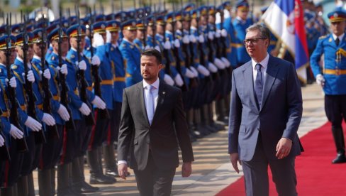 SRBIJA IMA SOPSTVENU POLITIKU: Velike su razlike između Srbije i Crne Gore i Srbi su ponosni na njih SRBIJA IMA SOPSTVENU POLITIKU: Velike su razlike između Srbije i Crne Gore i Srbi su ponosni na njih