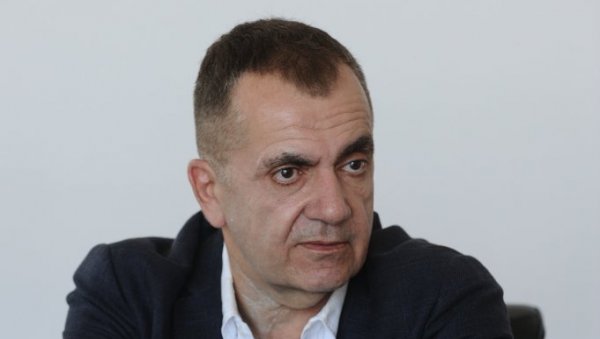 ОНО ШТО ПРИШТИНА РАДИ СРБИМА ДЕФИНИЦИЈА ЈЕ ТЕРОРА Интервју - Зоран Пашалић, заштитник грађана ОНО ШТО ПРИШТИНА РАДИ СРБИМА ДЕФИНИЦИЈА ЈЕ ТЕРОРА Интервју - Зоран Пашалић, заштитник грађана