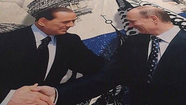 ОТВОРЕН БЕРЛУСКОНИЈЕВ ТЕСТАМЕНТ: Ко наслеђује Гадафијеве камиле и Путинов кревет ОТВОРЕН БЕРЛУСКОНИЈЕВ ТЕСТАМЕНТ: Ко наслеђује Гадафијеве камиле и Путинов кревет