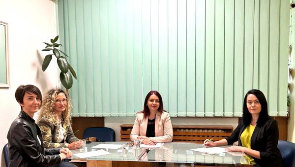 РАЗМЕНА ИСКУСТВА И ПРАКСЕ: Споразум о сарадњи за унапређење рада с децом до шест година РАЗМЕНА ИСКУСТВА И ПРАКСЕ: Споразум о сарадњи за унапређење рада с децом до шест година