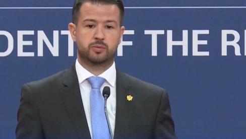VUČIĆ JE URADIO DOSTA DA DOĐE DO DEESKALACIJE Milatović: Razumemo poziciju Srbije,tenzije utiču na sve nas VUČIĆ JE URADIO DOSTA DA DOĐE DO DEESKALACIJE Milatović: Razumemo poziciju Srbije,tenzije utiču na sve nas