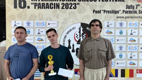 U OKVIRU ŠAHOVSKOG FESTIVALA U PARAĆINU: Odigran Memorijalni turnir “Uroš Dinić“ (FOTO) U OKVIRU ŠAHOVSKOG FESTIVALA U PARAĆINU: Odigran Memorijalni turnir “Uroš Dinić“ (FOTO)