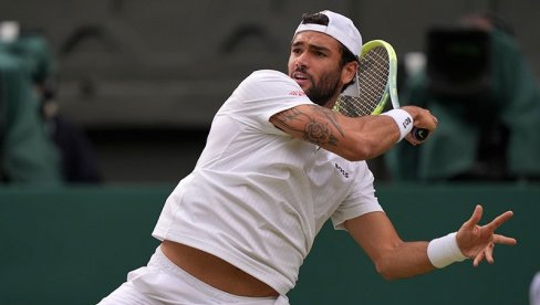 ITALIJAN IGRA DOBRO, ALI JE ISTROŠEN: Britanac eliminisao rivala za manje od sat vremena ITALIJAN IGRA DOBRO, ALI JE ISTROŠEN: Britanac eliminisao rivala za manje od sat vremena