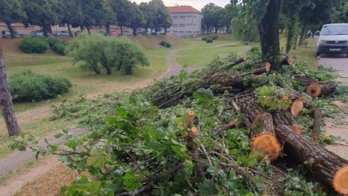 NEVEROVATNA BRZINA VETRA U HRVATSKOJ: Stigli podaci o nevremenu koje je napravilo haos NEVEROVATNA BRZINA VETRA U HRVATSKOJ: Stigli podaci o nevremenu koje je napravilo haos