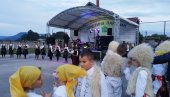 НАСТАВАЉА СЕ “МУЗИЧКИ КАРАВАН“: Забавни програм у још два параћинска села НАСТАВАЉА СЕ “МУЗИЧКИ КАРАВАН“: Забавни програм у још два параћинска села