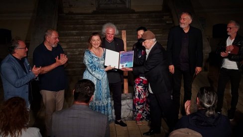 NAJBOLJA ČUČUK STANA: Glavna nagrada na Međunarodnom festivalu Glumac Evrope 2023 u Resenu pripala Nataši Petrović NAJBOLJA ČUČUK STANA: Glavna nagrada na Međunarodnom festivalu Glumac Evrope 2023 u Resenu pripala Nataši Petrović