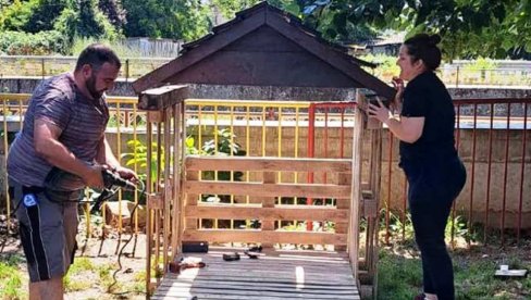BRAVO ZA AGILNE RODITELJE: Pomogli da se popravi mobilijar paraćinskog vrtića (FOTO) BRAVO ZA AGILNE RODITELJE: Pomogli da se popravi mobilijar paraćinskog vrtića (FOTO)